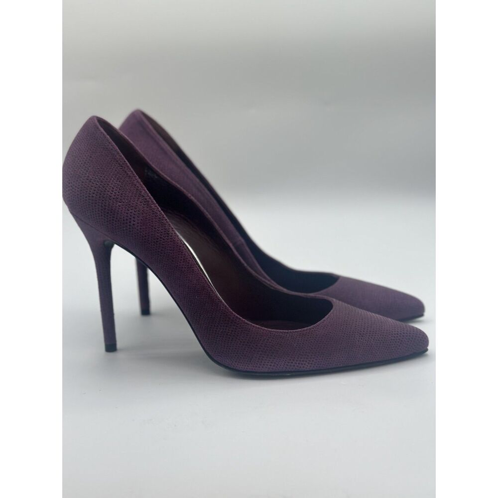 Stuart Weitzman Purple Pointed Toe Pumps Size 8.5
